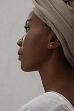 Load image into Gallery viewer, Nyondo Studs