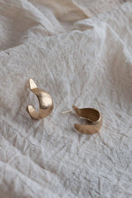 Load image into Gallery viewer, Sina Earrings