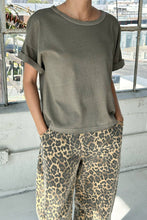 Load image into Gallery viewer, Fille Tee