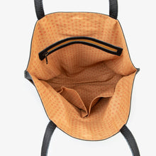 Load image into Gallery viewer, Everyday Tote - in Black