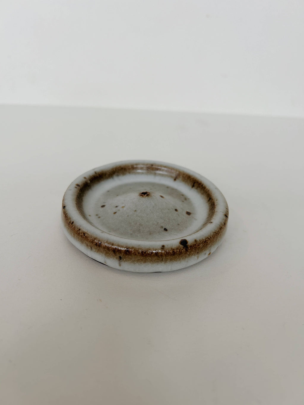 Oso Incense Holder