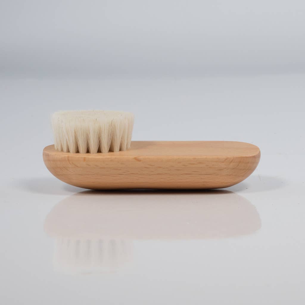 Face dry brush