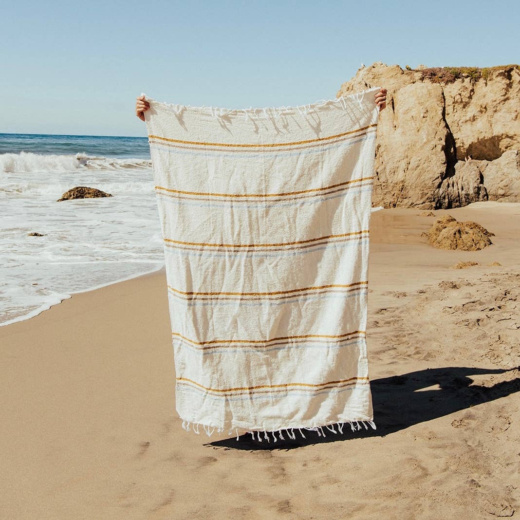 Sunday Beach Throw
