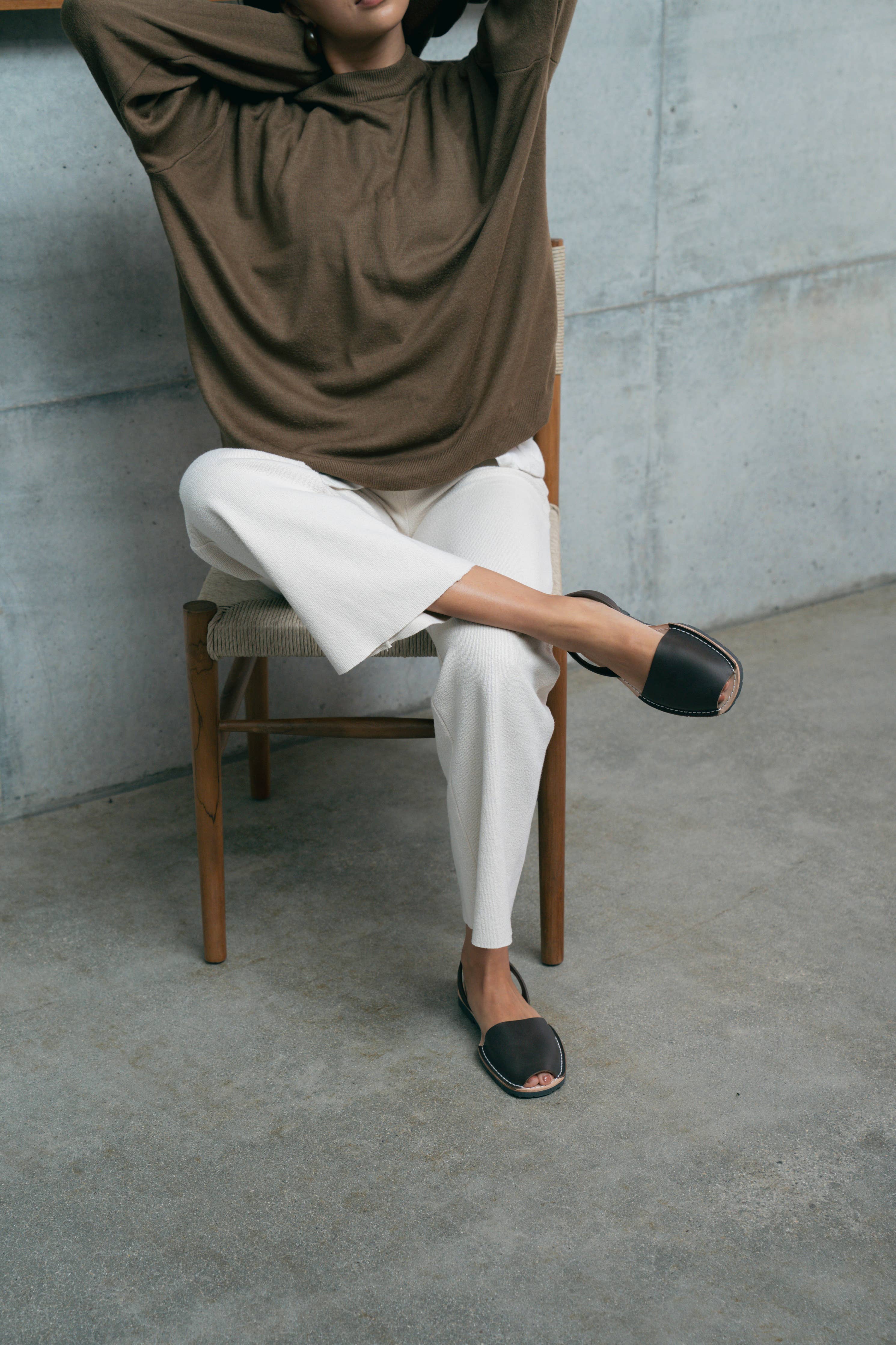 Pons - Classic Black