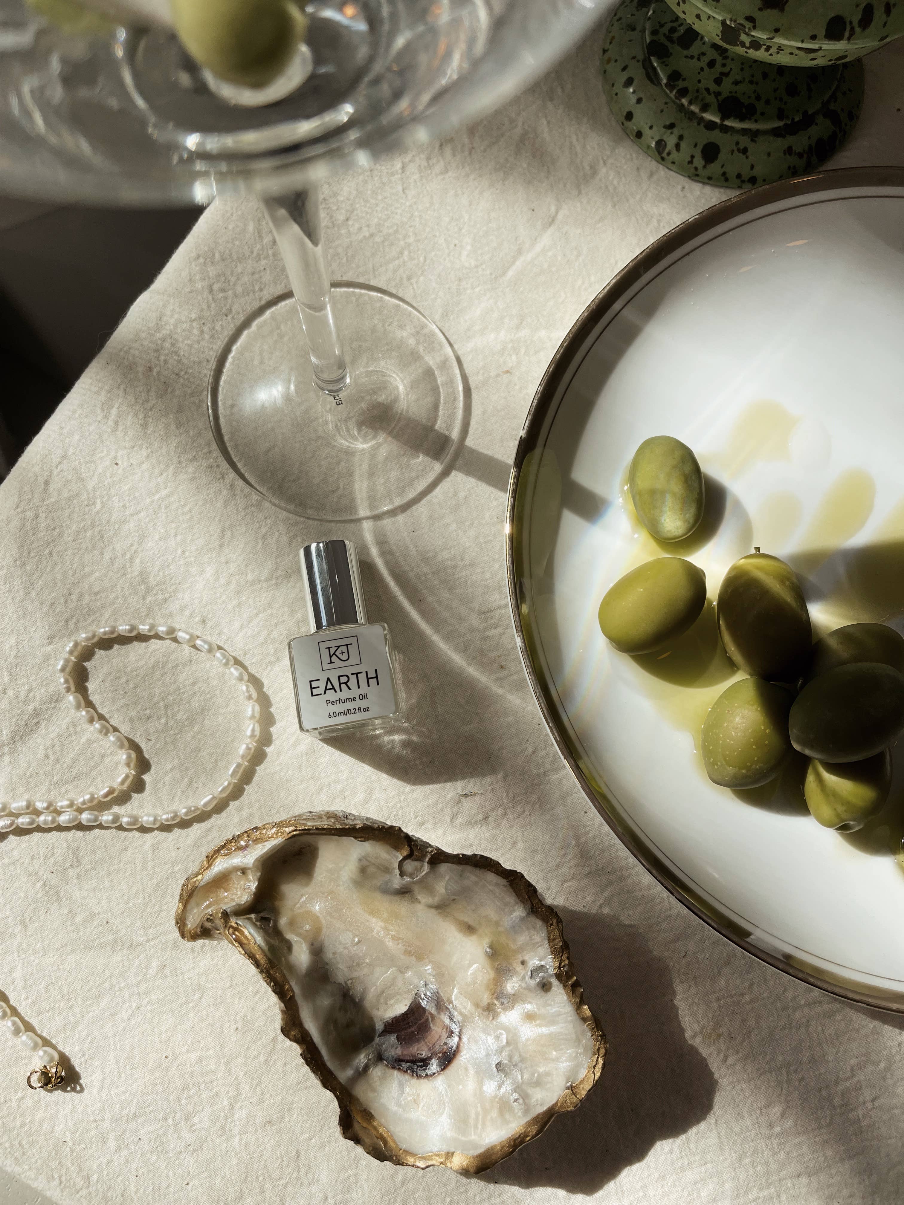 BLENDS Perfume Oil: Earth
