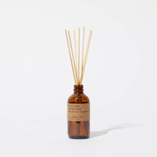 Load image into Gallery viewer, Piñon Reed Diffuser
