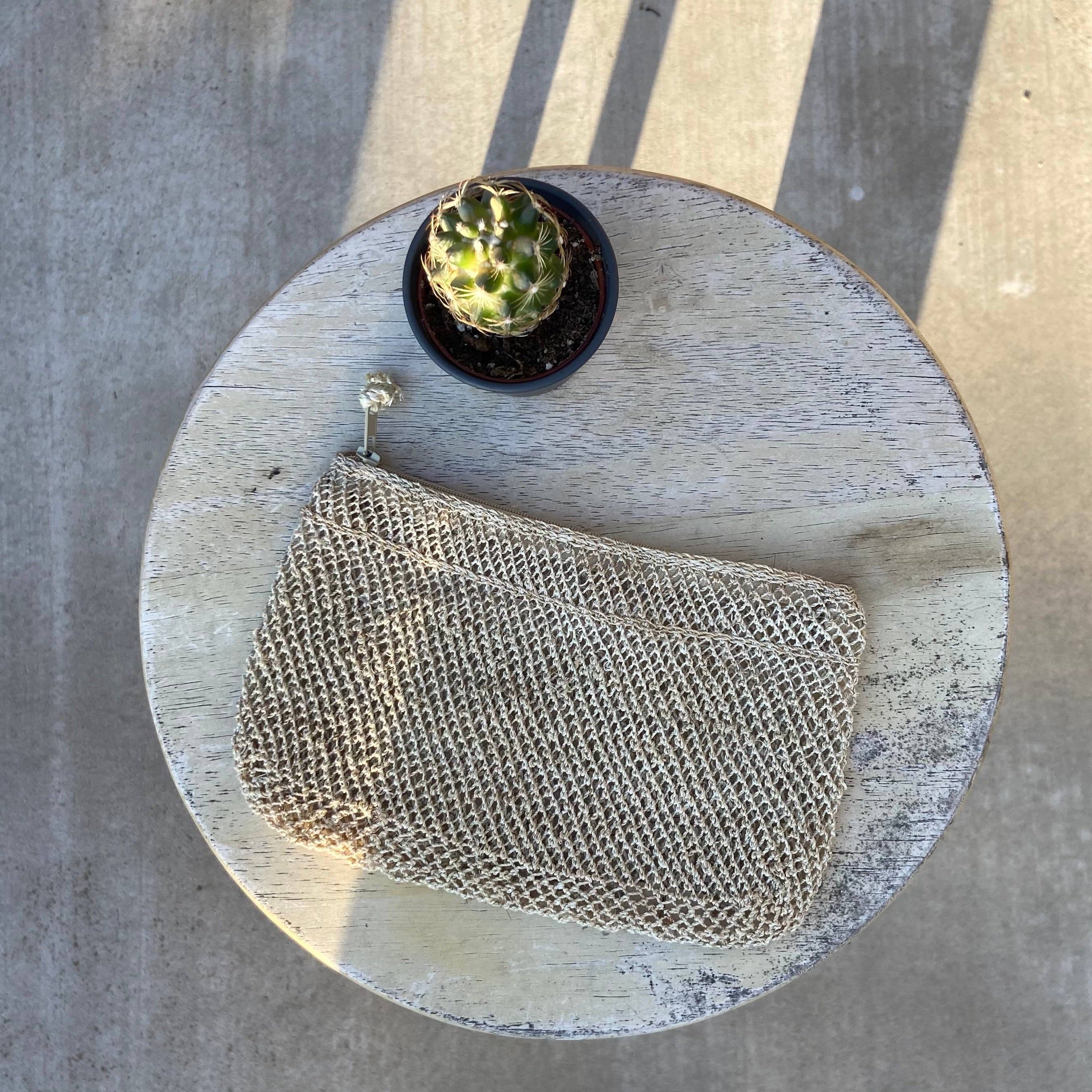 Natural Vine Zipper Pouch